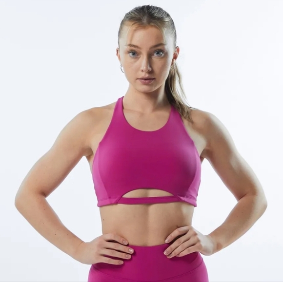 Alphalete Other - NWT Alphalete Pulse Surge Sports Bra w Cut-out Small Pink Removable Cups